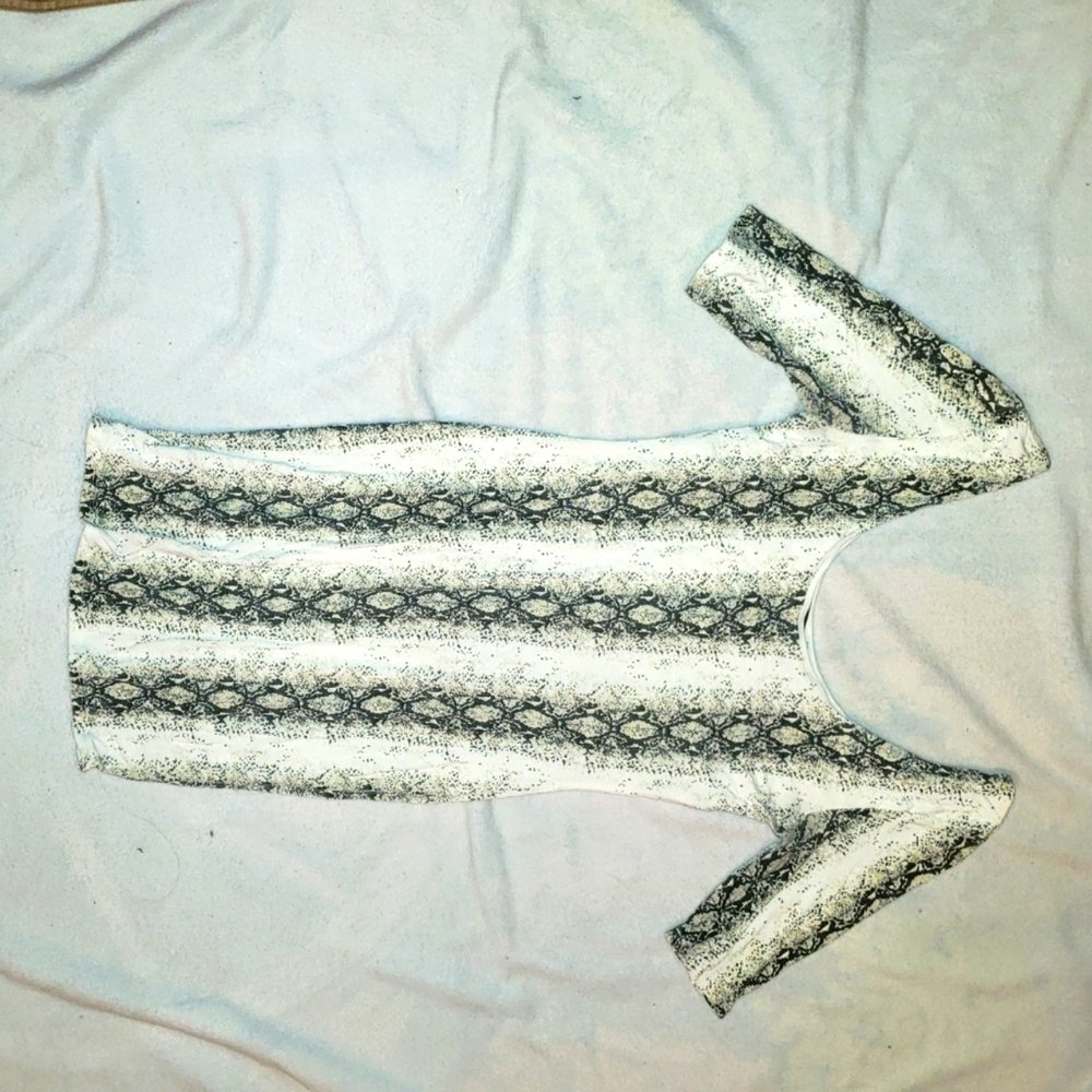 Bebe dress size small